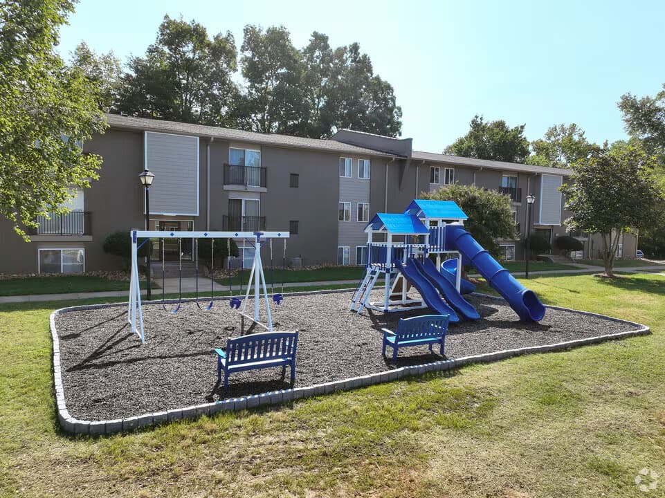 The Pearl at High Point community exterior